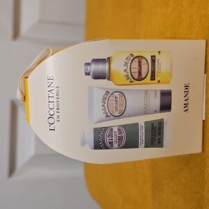 L'Occitane Almond Skin Care Ornament Set NIB MSRP $30
